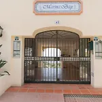 New Design Studio Apartment On The Beach