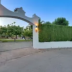 Costalita Cozy Sea Front Villa