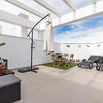 Estepona Terrace, Parking & Pool Apartment
