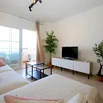 Estepona Port Apartment Sunny