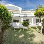 Amazing 4 Bed Beachfront Dominion Beach Rdr358