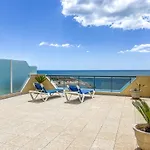 Hanami El Coral Beach