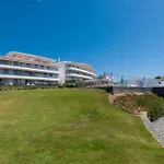 Edge Luxury Beachfront 2Br With 3 Pools, Wellness, Gym