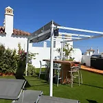 Deluxe 2 Bed Apartment
