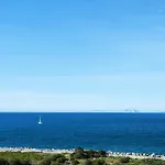 Atico Con Vistas Al Mar En Playa Del Cristo Estepona