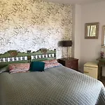 Habitacion Deluxe Con Bano Privado En Atalaya Apartagolf, Estepona