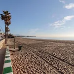 Gorgeous Apartment In Estepona With Kitchen