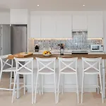Luxurious-3-Bed-Penthouse-360-Sea Views-263