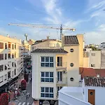 Amazing Apartment In Estepona With Kitchen