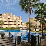 Apartamento De 3 Dormitorios En Bahia De La Plata