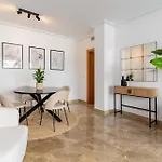 Charmant Appartement Met Groot Terras In Estepona
