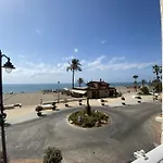 Beautiful Flat With Sea View In The City Center