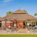 Beautiful Home In Estepona With Wifi