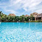 Luxury Ground Floor Apartment With Spa Facilities