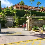 Luxury Ground Floor Apartment With Spa Facilities