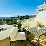 Room City Estepona 80 Suites