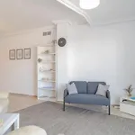 2 Bed Sea View Perfect Location