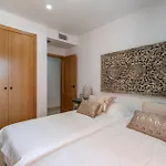 Precioso Apartamento De Planta Baja En Las Salinas, Estepona