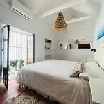 Apartment With Roof Terrace In The Historic Center