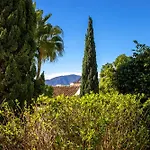 Bajo Encantador Y Familiar En Benahavis