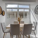 New 3 Bedrooms Apartment 100 Meters To Rada Beach Old Town Estepona