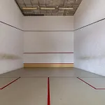 Piscina Climatizada Gym Jacuzzi Sauna Tennis