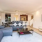 Menara Beach Penthouse Apartment