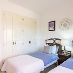 Menara Beach Penthouse Apartment