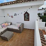 4 Bedroom Townhouse 200 Meters From The Beach!