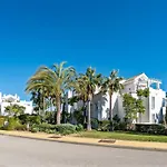 Luxury Apartment With Free Alcazaba Lagoon Access