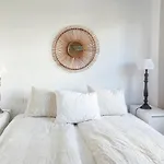 Bright 3 Bedroom Townhouse With Stunning Views