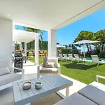 New Luxury 4Br Villa Pool, Bbq