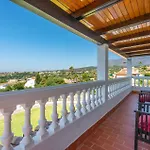 Villa Holivista Elegant 4-Bedroom Spanish Villa In Estepona