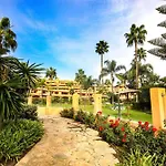 Penthouse Estepona Great Sea Views & Beach Access