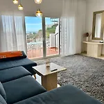 Luxury Sea View Apartment