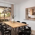 Serene 3-Bedroom With Sea And Sunset Views