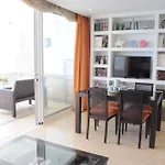Magnificent Front Sea Views Apartment