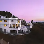 Villa Paraiso W Parking Gym Pool Lounge Cinema