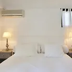 Beachfront Townhouse With Spectacular Seaview