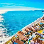 Seaview Pool Garden Kingbed Acbeach Freep
