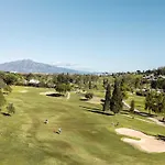 Villa Capricho Front Golf Pool Views