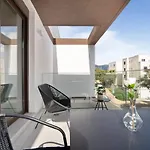 Stunning Modern Estepona Apt Walk To Beach - Rdr464