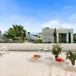 Villa Aurora - Marbella - Contemporary Villa In New Golden Mile