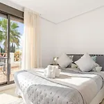 Beautiful Renovated Apartment With Pool Rdr477
