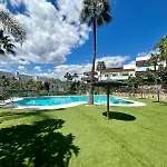 2Br Luxe Stay In Marbella Close To Beaches