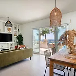 Apartment El Paseo - Gerenoveerd Appartement Met Zeezicht