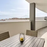 Modern Central Apt With Terrace