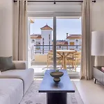 Ar20 Stunning Two-Bed With Sea Views