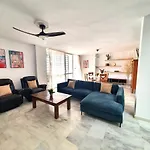 Gran Casa Luminosa Con Jardin Privado