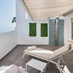 Casa Adosada En Primera Linea De Playa, Estepona